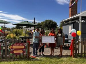 Read more about the article Milton-Freewater Celebrates First Apodera Tu Liderazgo Graduates | Milton-Freewater Celebra a los Primeros Graduados de Apodera Tu Liderazgo